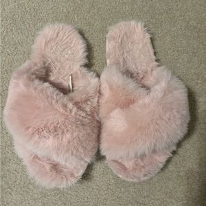 LC Lauren Conrad Pink Fuzzy Slippers